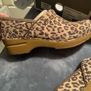Dansko suede Leopard size 38